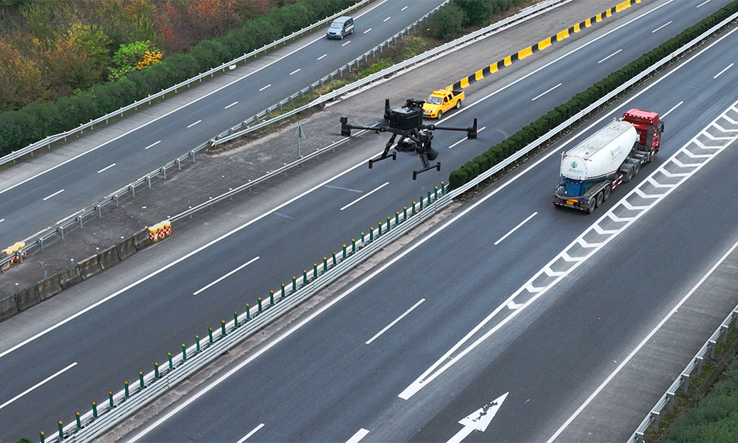 无人机高速公路巡检